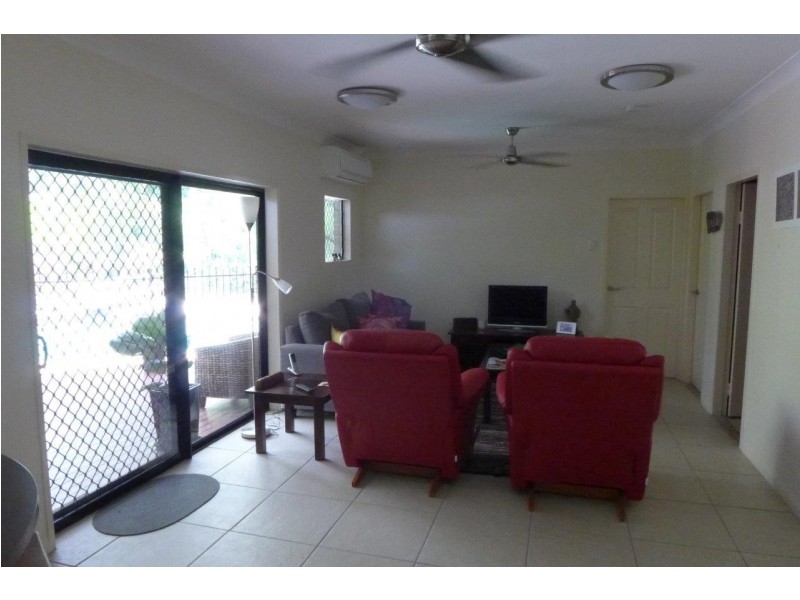 16 Trinidad Close, Trinity Beach QLD 4879