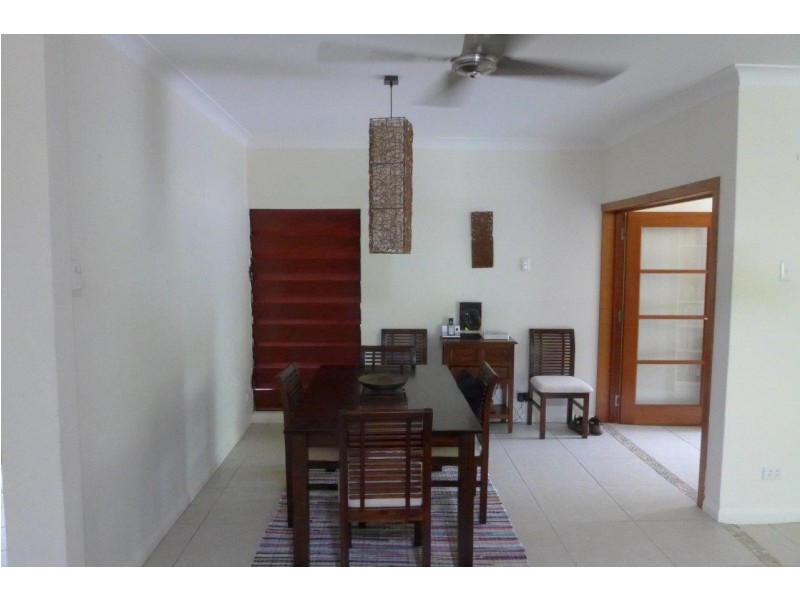 16 Trinidad Close, Trinity Beach QLD 4879