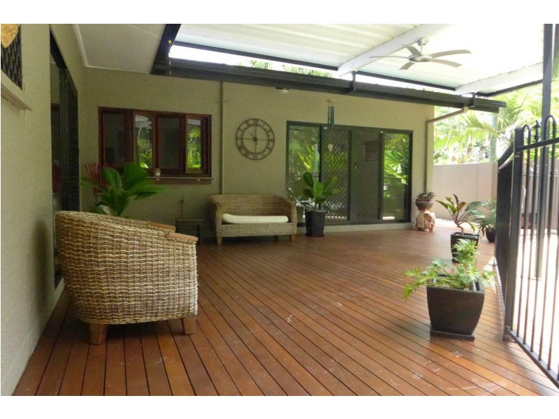 16 Trinidad Close, Trinity Beach QLD 4879