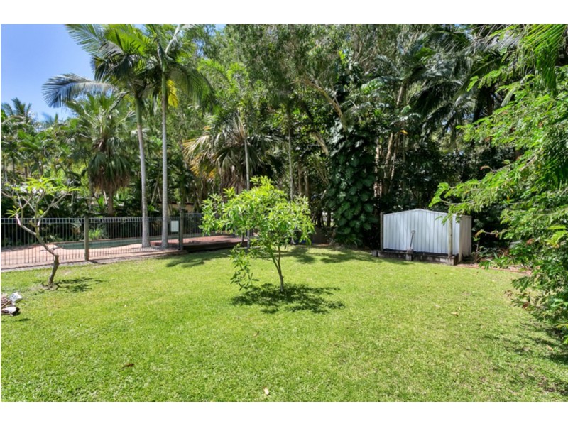 18 Hope Street, Clifton Beach QLD 4879