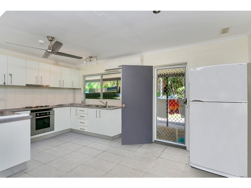 18 Hope Street, Clifton Beach QLD 4879