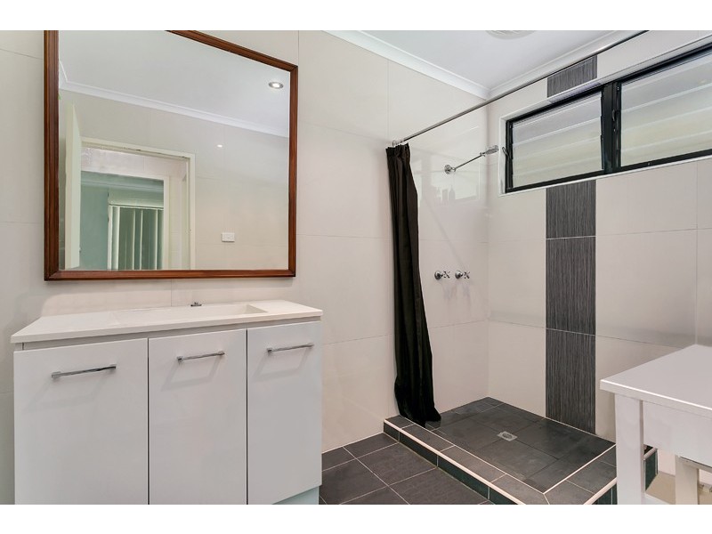 18 Hope Street, Clifton Beach QLD 4879