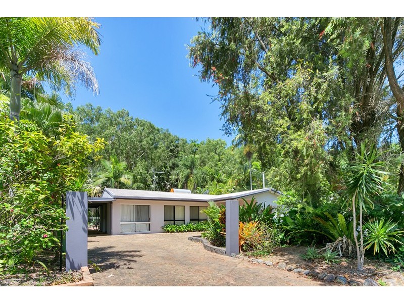 18 Hope Street, Clifton Beach QLD 4879