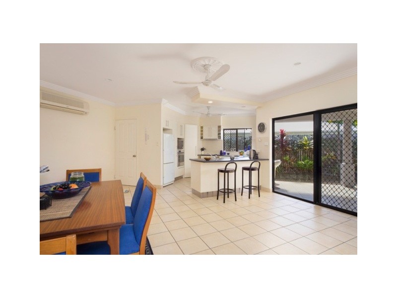 5 Macarthur Close, Palm Cove QLD 4879