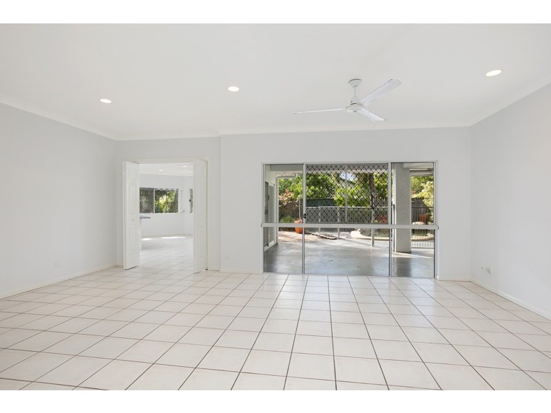 6 Squeaky Close, Kewarra Beach QLD 4879