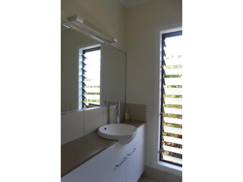 11 Norwood Crescent, Trinity Park QLD 4879