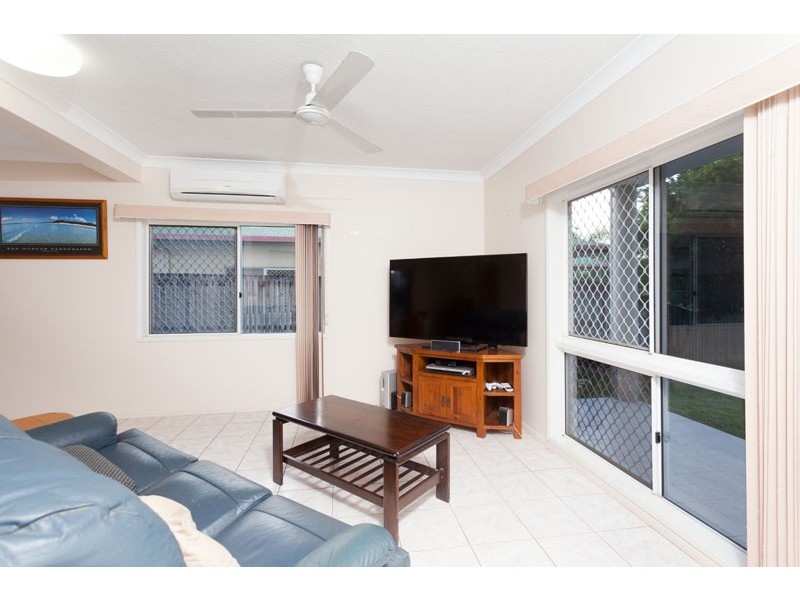 87 Moore Road, Kewarra Beach QLD 4879
