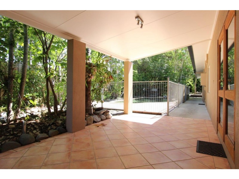 4 Bondi Crescent, Kewarra Beach QLD 4879