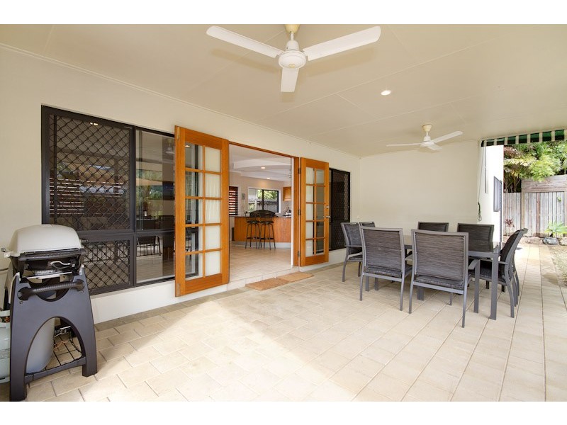 Clifton Beach QLD 4879