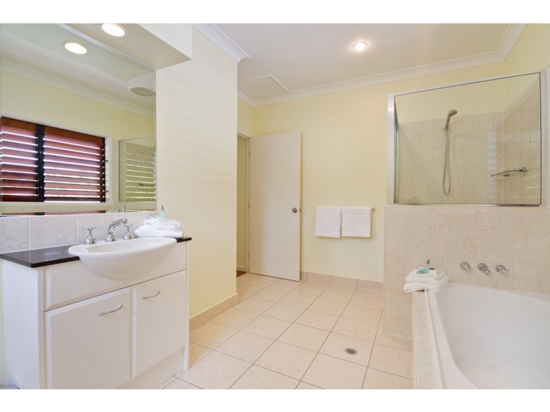 Clifton Beach QLD 4879