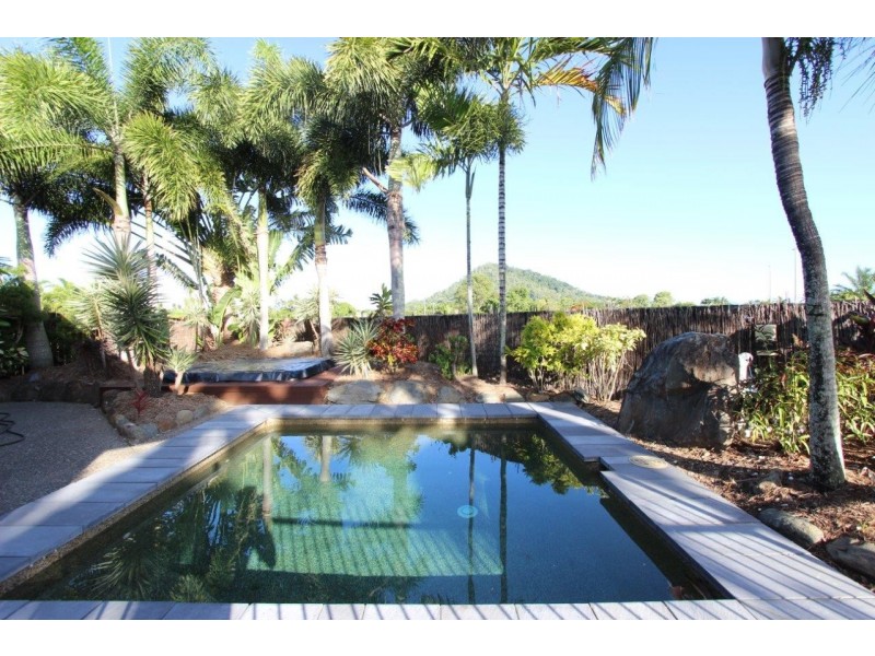 14 Teewah Close, Kewarra Beach QLD 4879