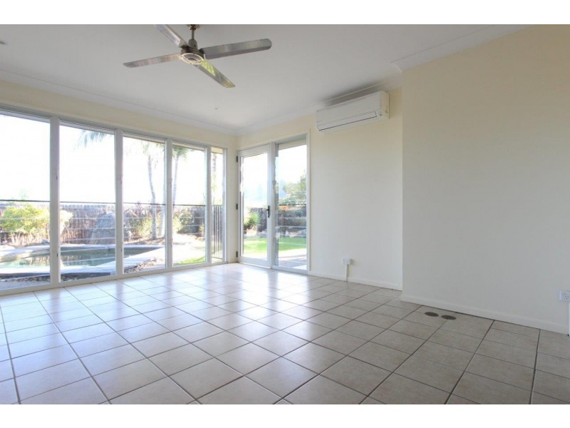 14 Teewah Close, Kewarra Beach QLD 4879