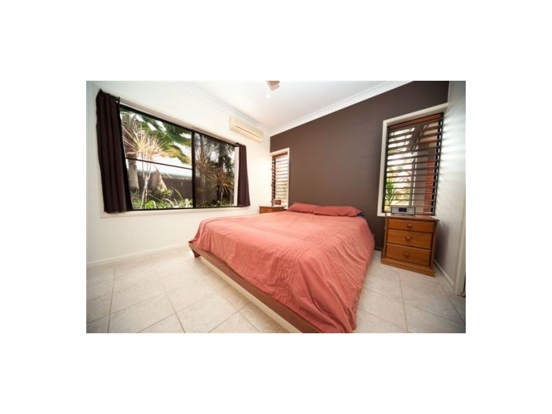 14 Teewah Close, Kewarra Beach QLD 4879