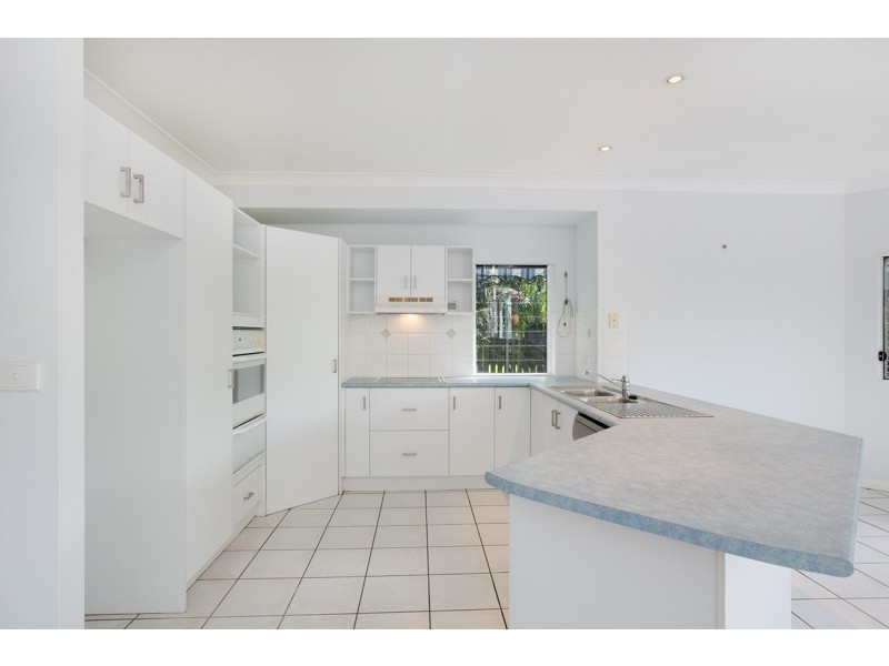 6 Squeaky Close, Kewarra Beach QLD 4879