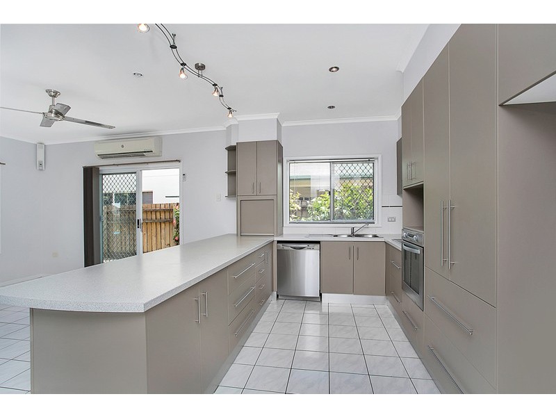 Clifton Beach QLD 4879