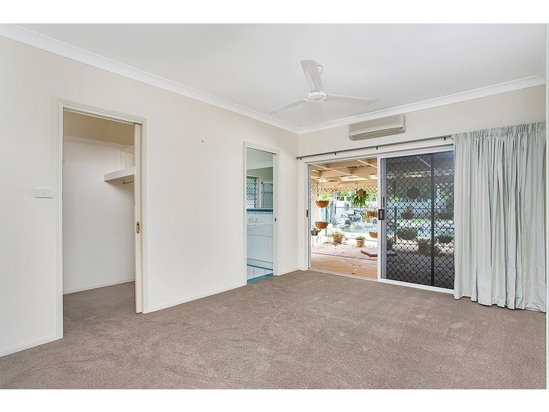 Kewarra Beach QLD 4879