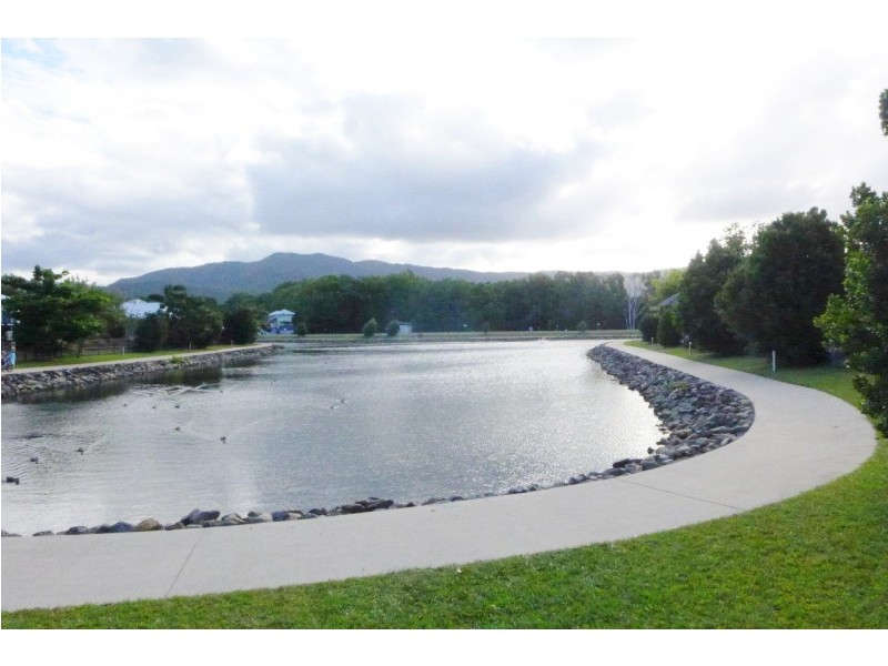 29 Lagoon Drive, Trinity Beach QLD 4879