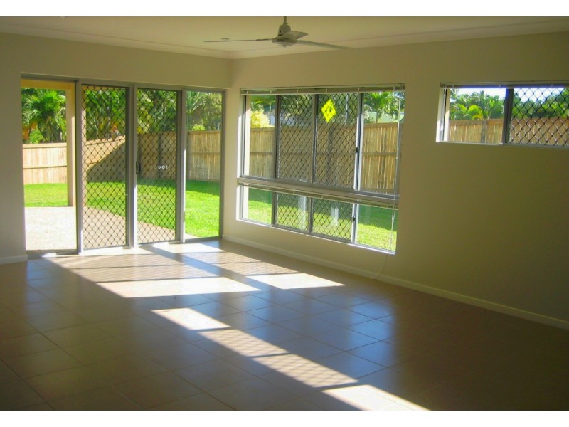 Trinity Beach QLD 4879
