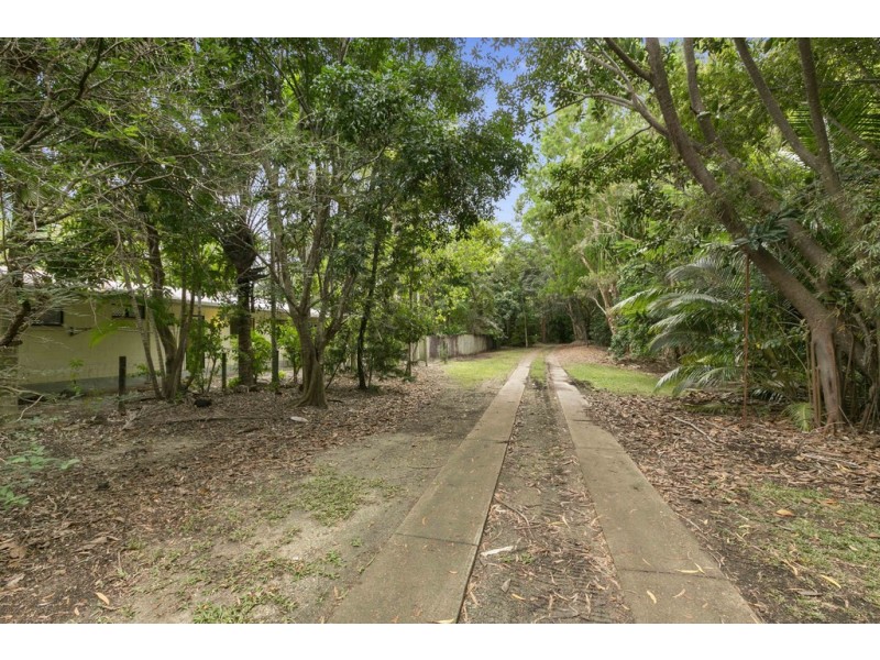 2/30 Strombus Avenue, Trinity Beach QLD 4879