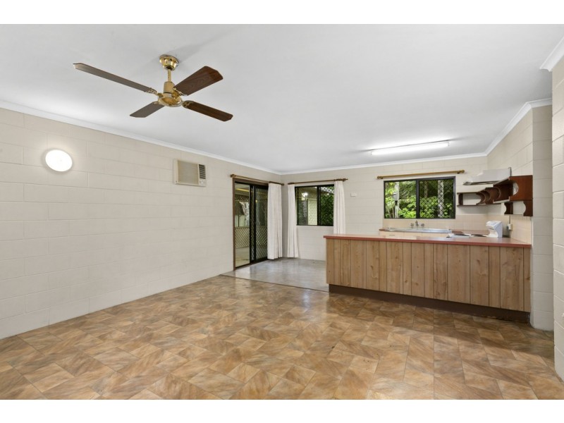 2/30 Strombus Avenue, Trinity Beach QLD 4879