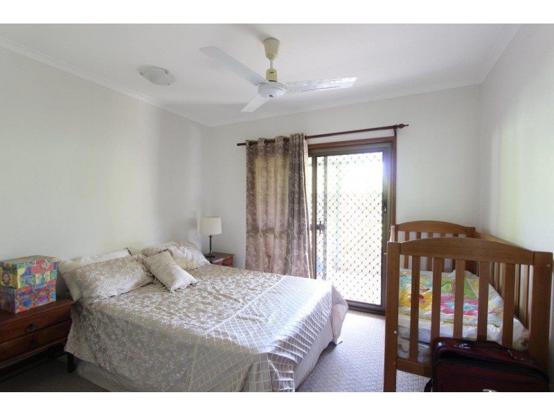 84 Trinity Beach Road, Trinity Beach QLD 4879