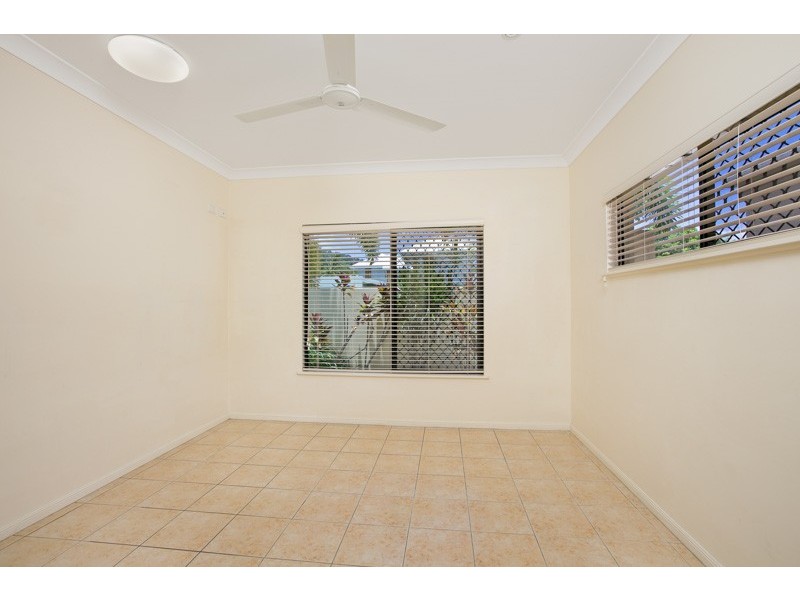 Palm Cove QLD 4879