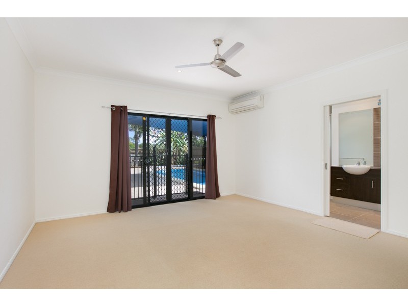 Kewarra Beach QLD 4879