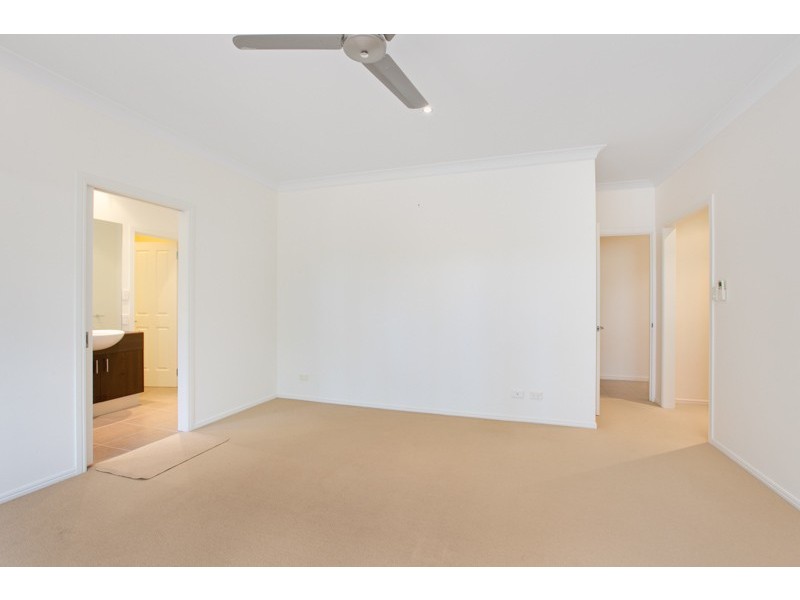 Kewarra Beach QLD 4879