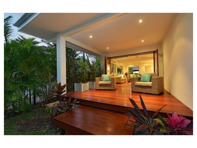 57 Arlington Esplanade, Clifton Beach QLD 4879