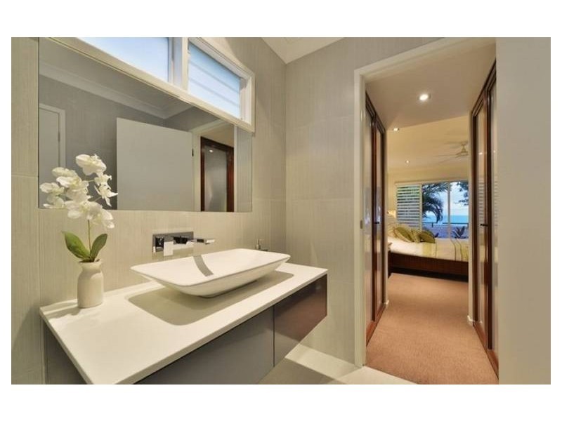 57 Arlington Esplanade, Clifton Beach QLD 4879