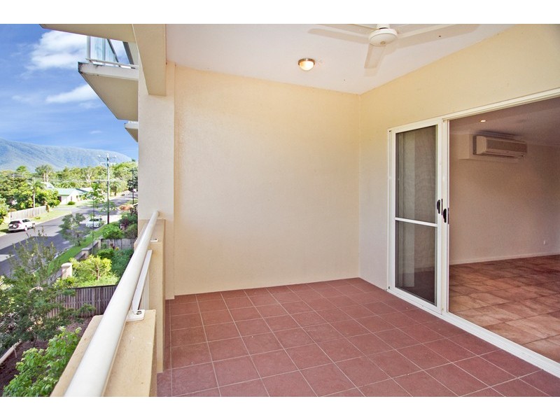 10/110 Moore Street, Trinity Beach QLD 4879