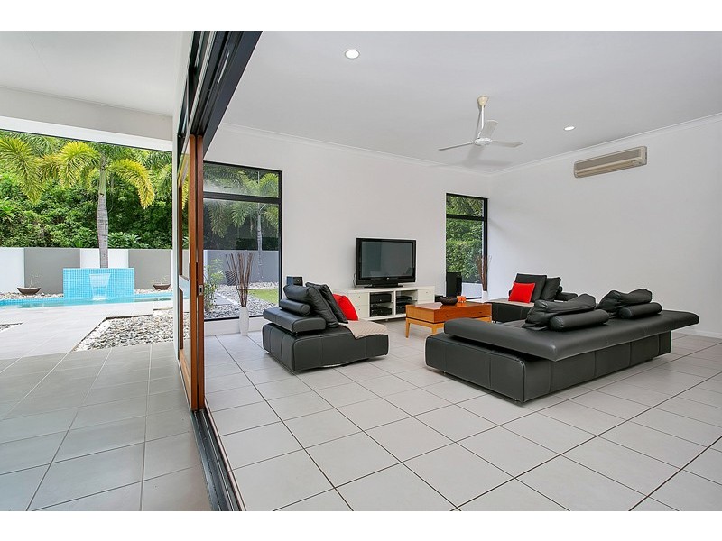 11 Bramble Street, Clifton Beach QLD 4879