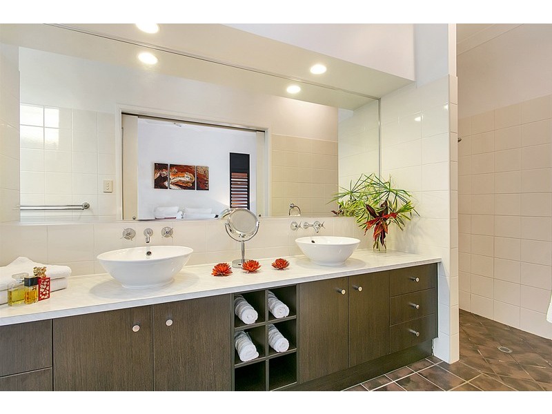 11 Bramble Street, Clifton Beach QLD 4879