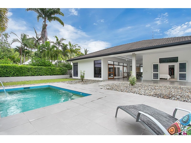 11 Bramble Street, Clifton Beach QLD 4879