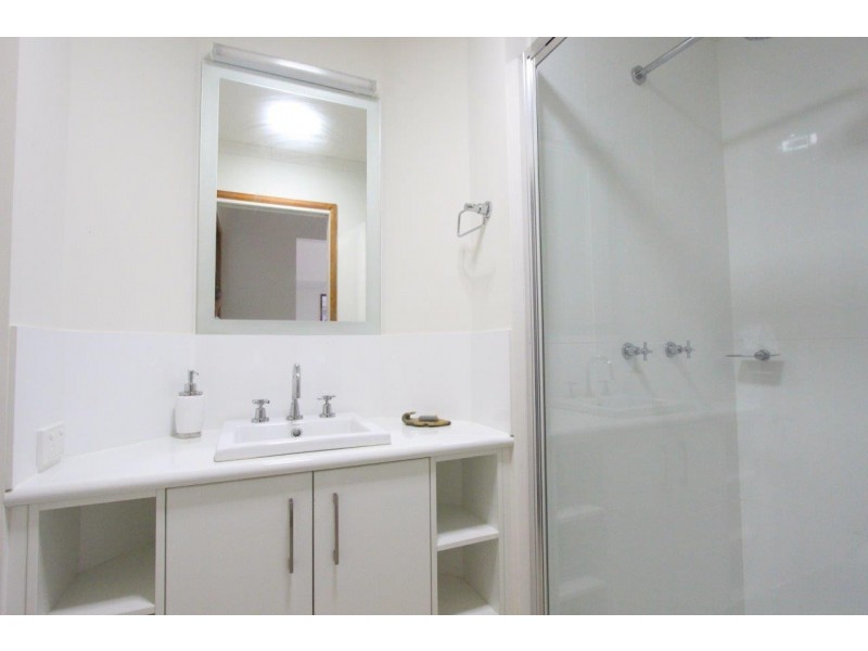 10 Strombus Ave, Trinity Beach QLD 4879