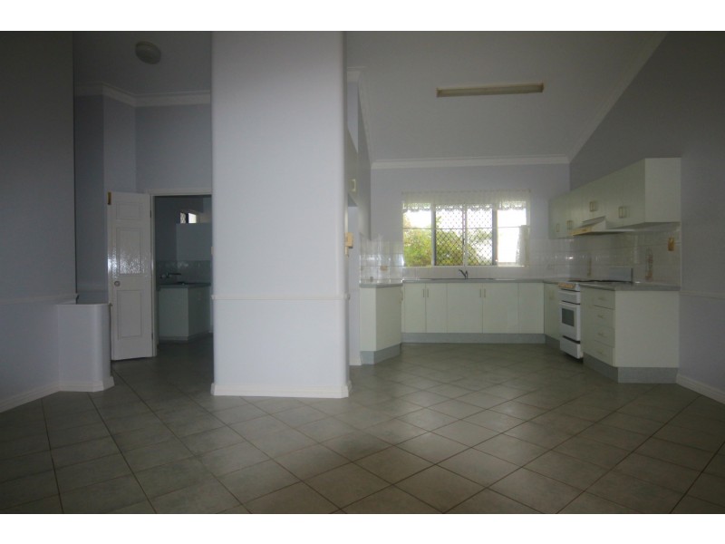 5/95 Moore Street, Trinity Beach QLD 4879