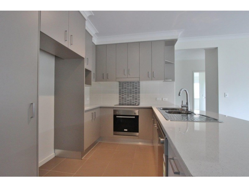 22 Seaways Street, Trinity Beach QLD 4879