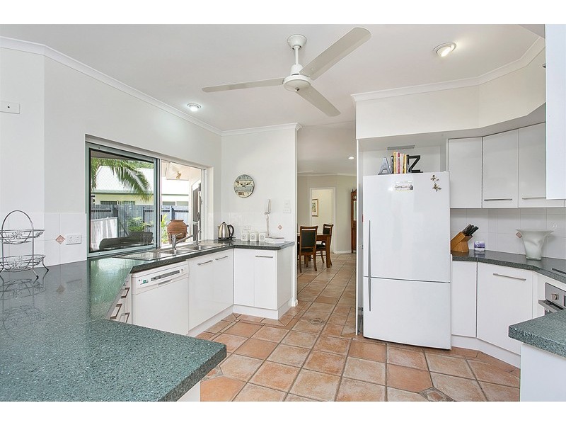 Clifton Beach QLD 4879
