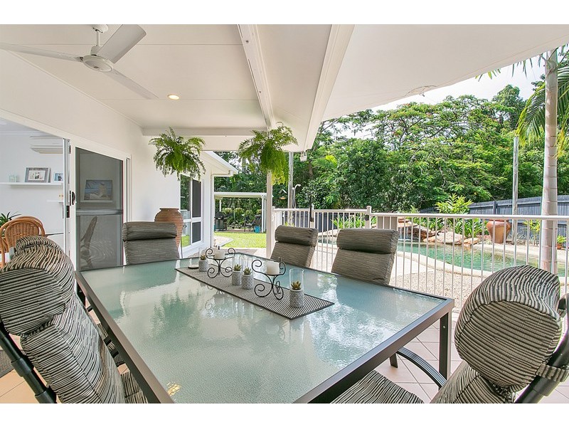 Clifton Beach QLD 4879