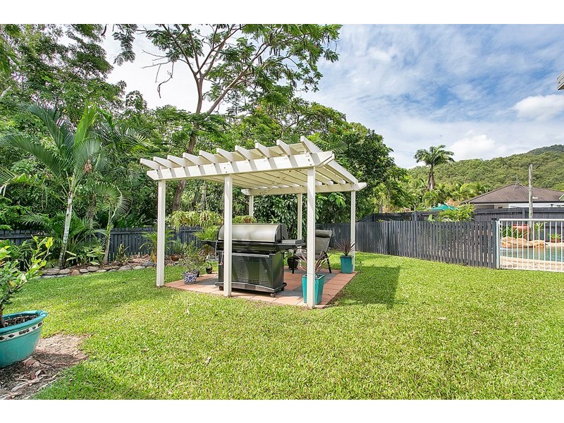 Clifton Beach QLD 4879