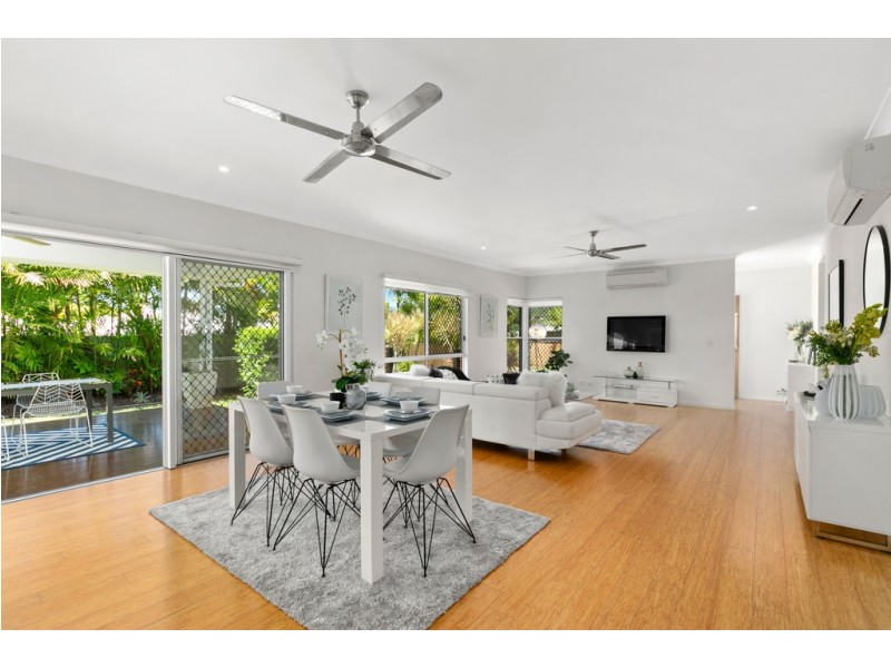 27 Bowline Place, Trinity Beach QLD 4879