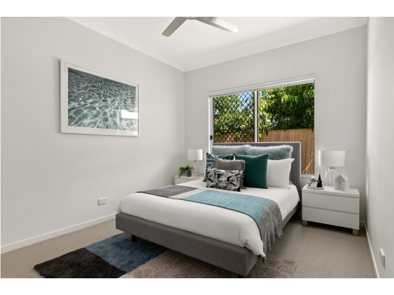 27 Bowline Place, Trinity Beach QLD 4879