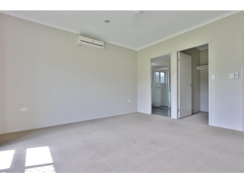 20 Fossilbrook Bend, Trinity Park QLD 4879