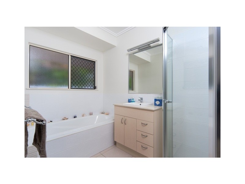 Kewarra Beach QLD 4879