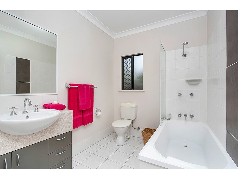 Kewarra Beach QLD 4879