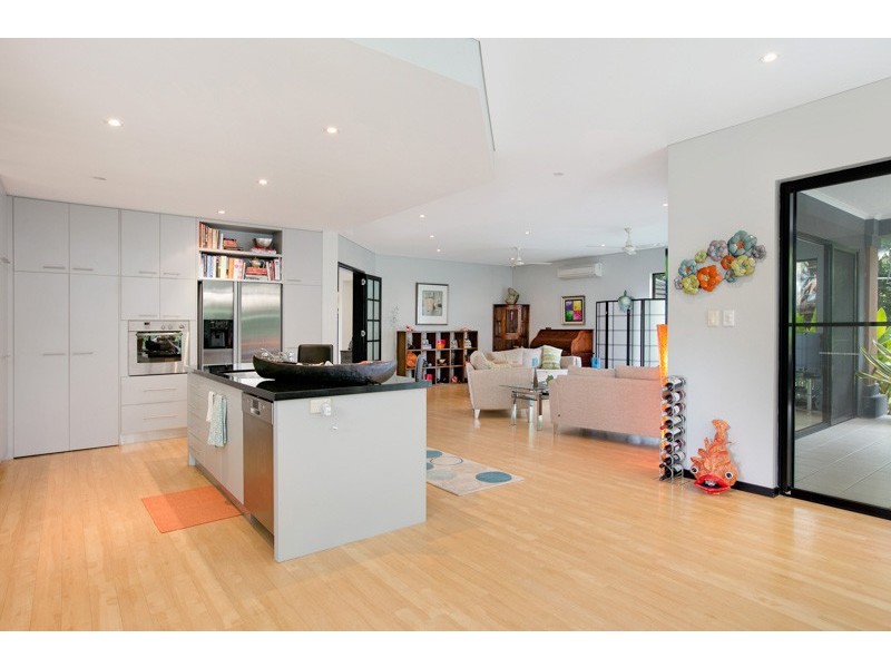 Clifton Beach QLD 4879