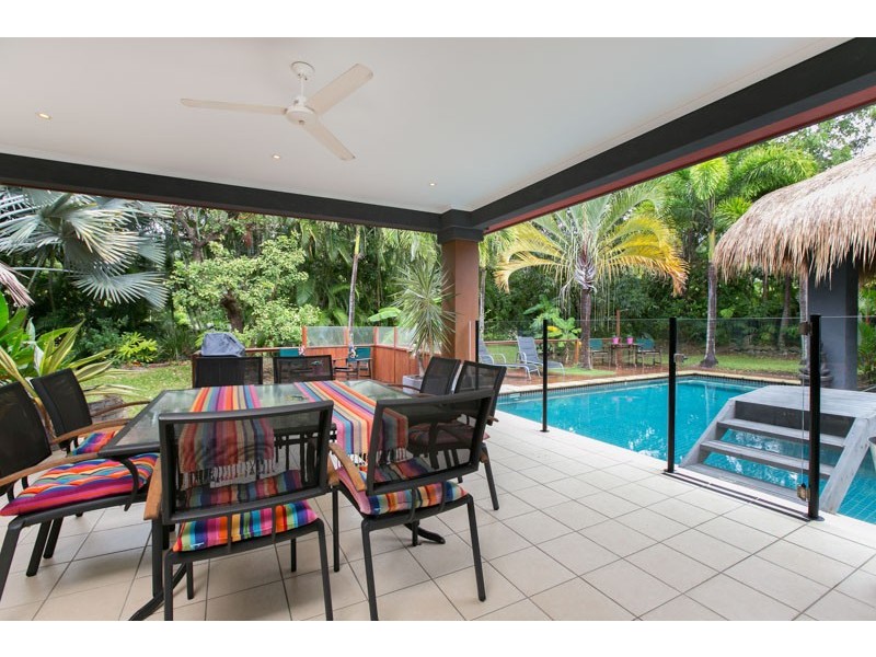 Clifton Beach QLD 4879