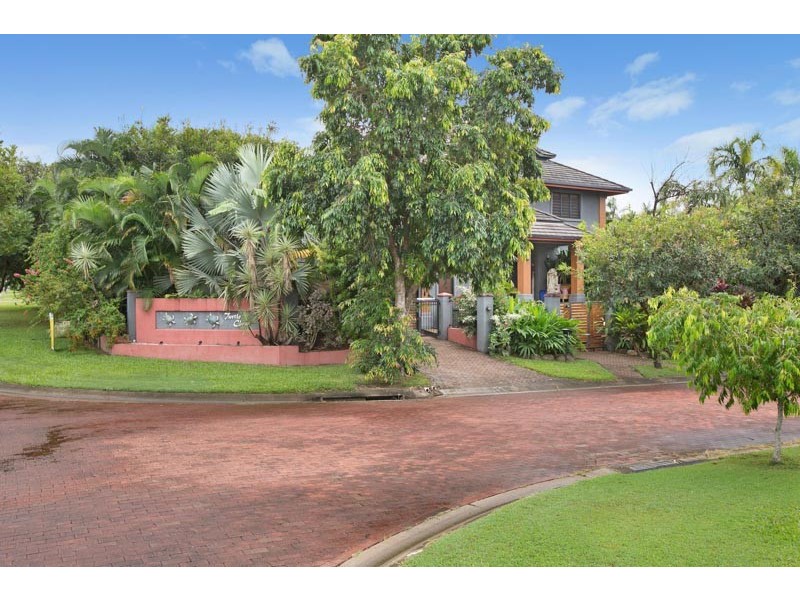 Clifton Beach QLD 4879