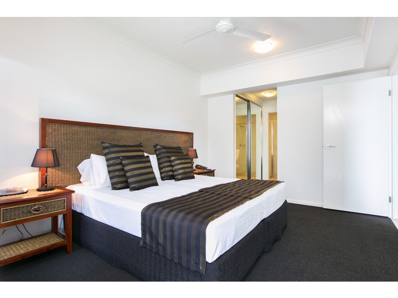 Palm Cove QLD 4879