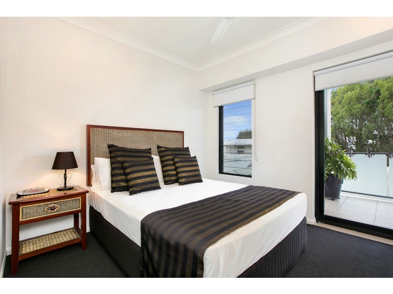 Palm Cove QLD 4879